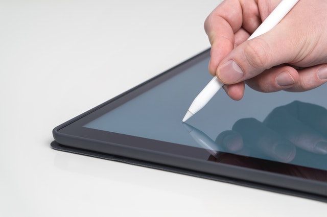 photo of tablet and stylus